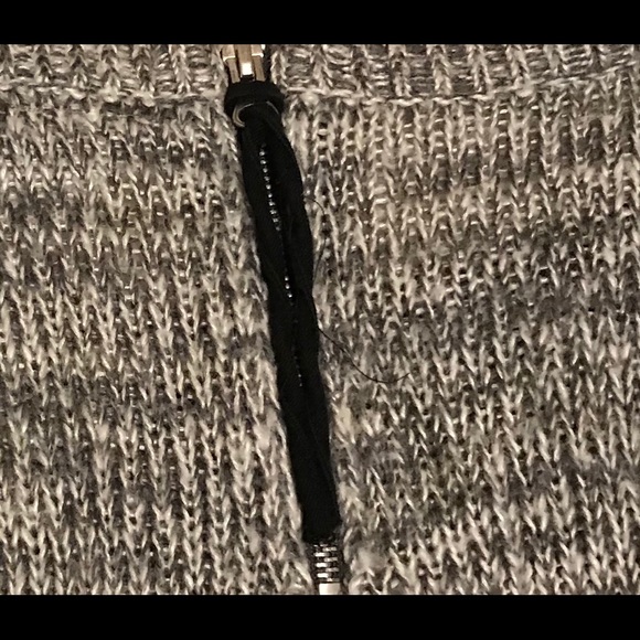 Vero Moda Grey Knit Scoop Neck Sweater Medium - Picture 7 of 8